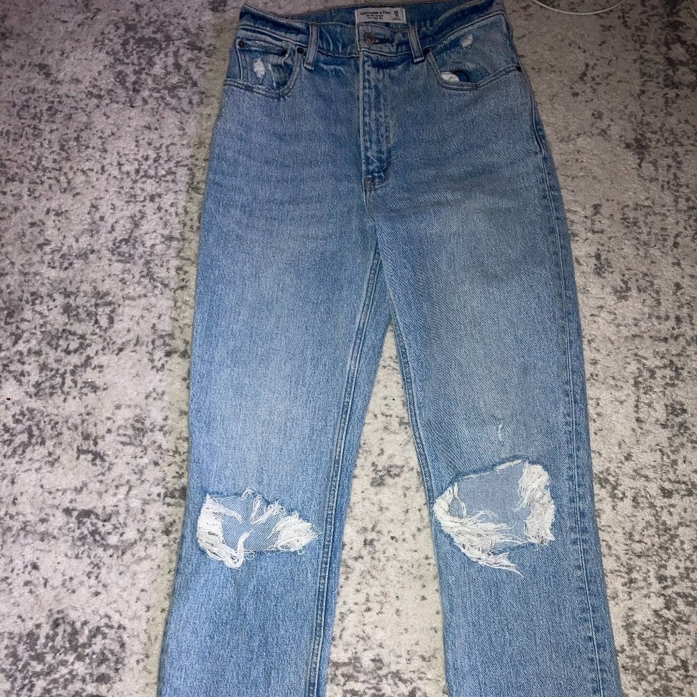Abercrombie Ultra High Rise 90s Straight Jeans